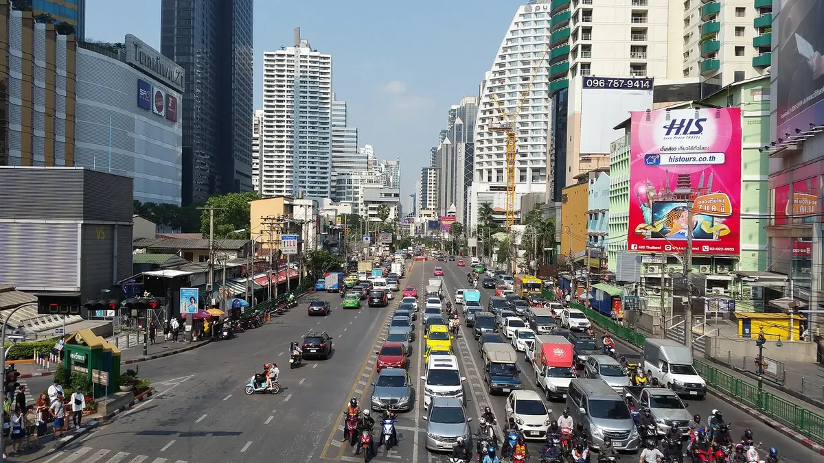The Asoke intersection at Terminal 21 on Sukhumvit — the prime-CBD resale liquidity anchor of the Bangkok condo market