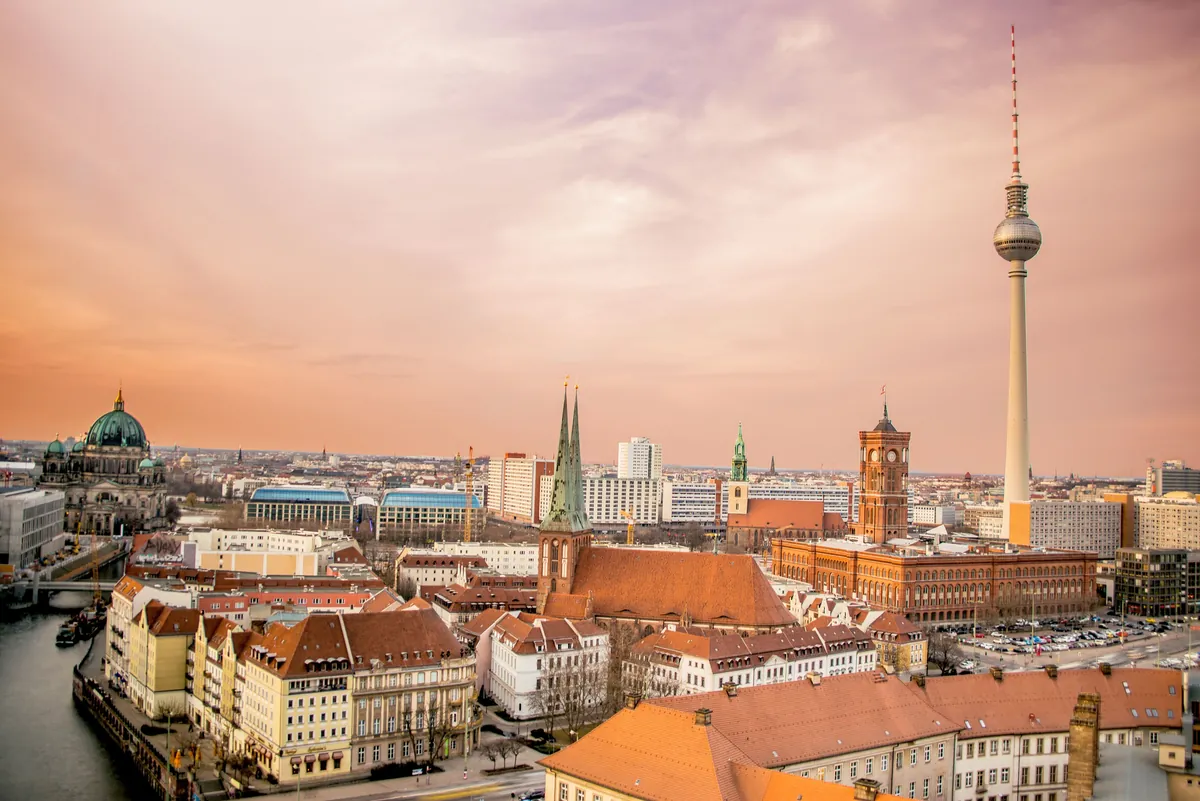 Berlin rooftops and the TV tower: in Germany ownership passes only on entry in the Grundbuch