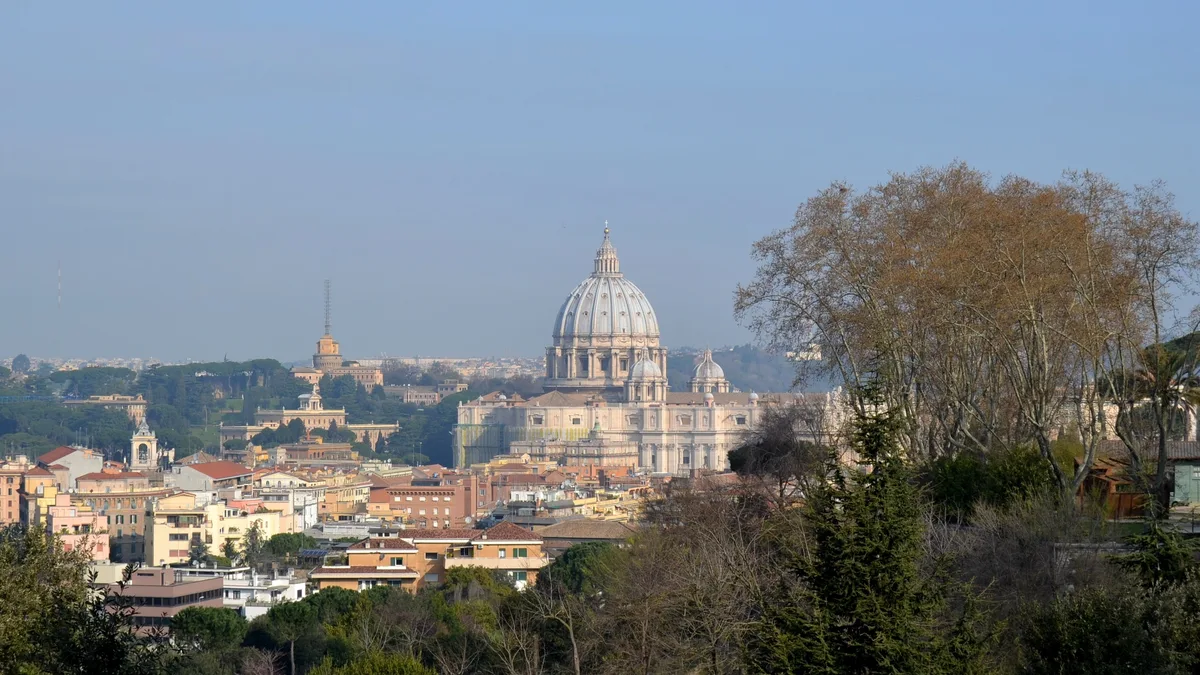 Residential Rome below the Gianicolo, every building recorded at the Catasto and in the property registers