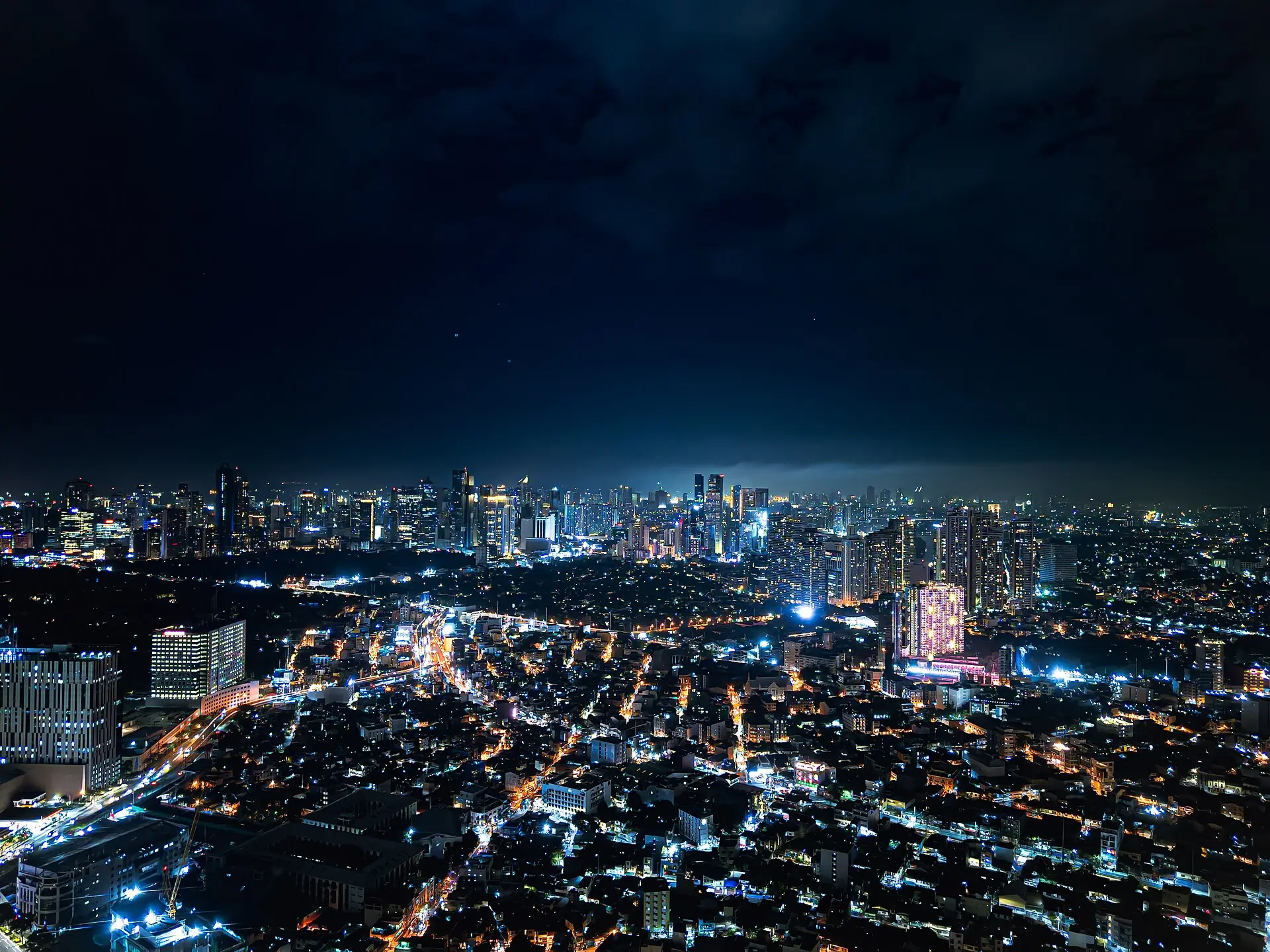 The Metro Manila skyline — what a foreign condo buyer can own under the 40% cap