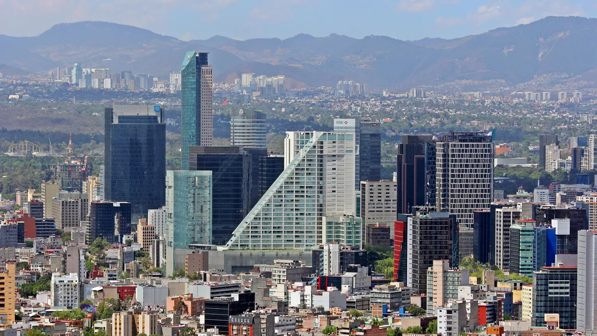 Paseo de la Reforma towers in Mexico City: the rules for foreign buyers in Mexico