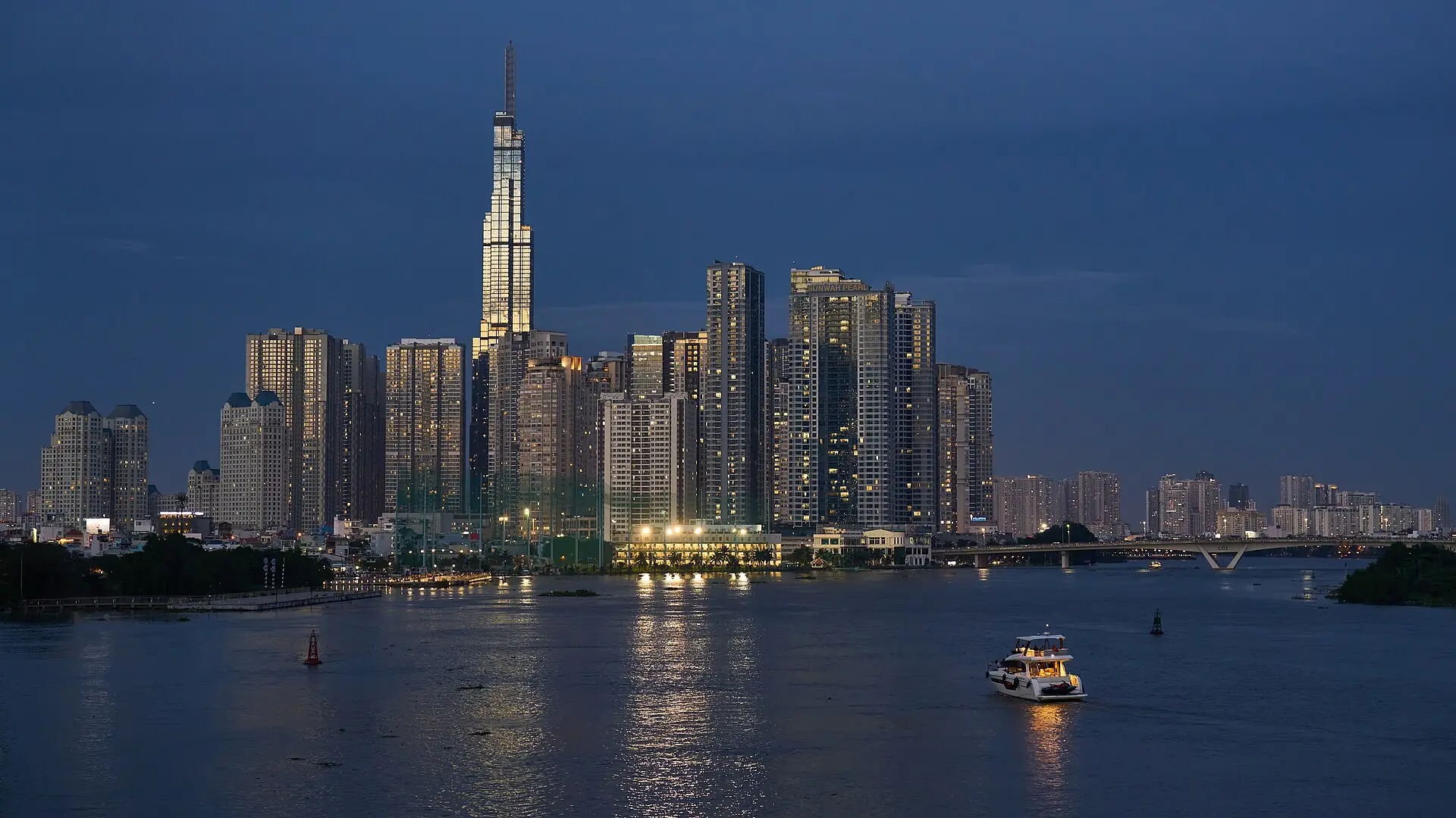 Ho Chi Minh City apartment towers — the gross-to-net rental yield math for Vietnam