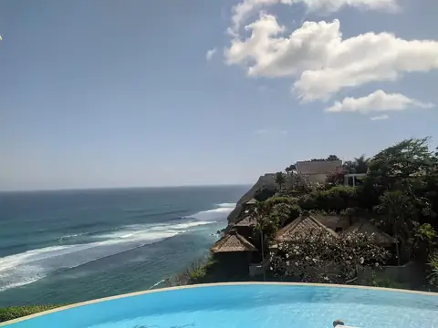 The Bali coast — independent research and agent advice are paid by different sides