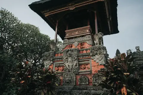 Balinese villa architecture — the buying process from offer to notaris to certificate