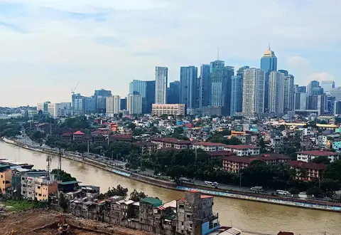 Bonifacio Global City — the condo investment case for Manila's planned district