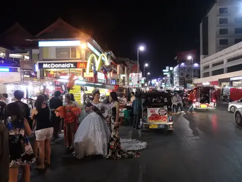 Chang Khlan Road at the Night Bazaar — Chiang Mai's premium condo tower catchment
