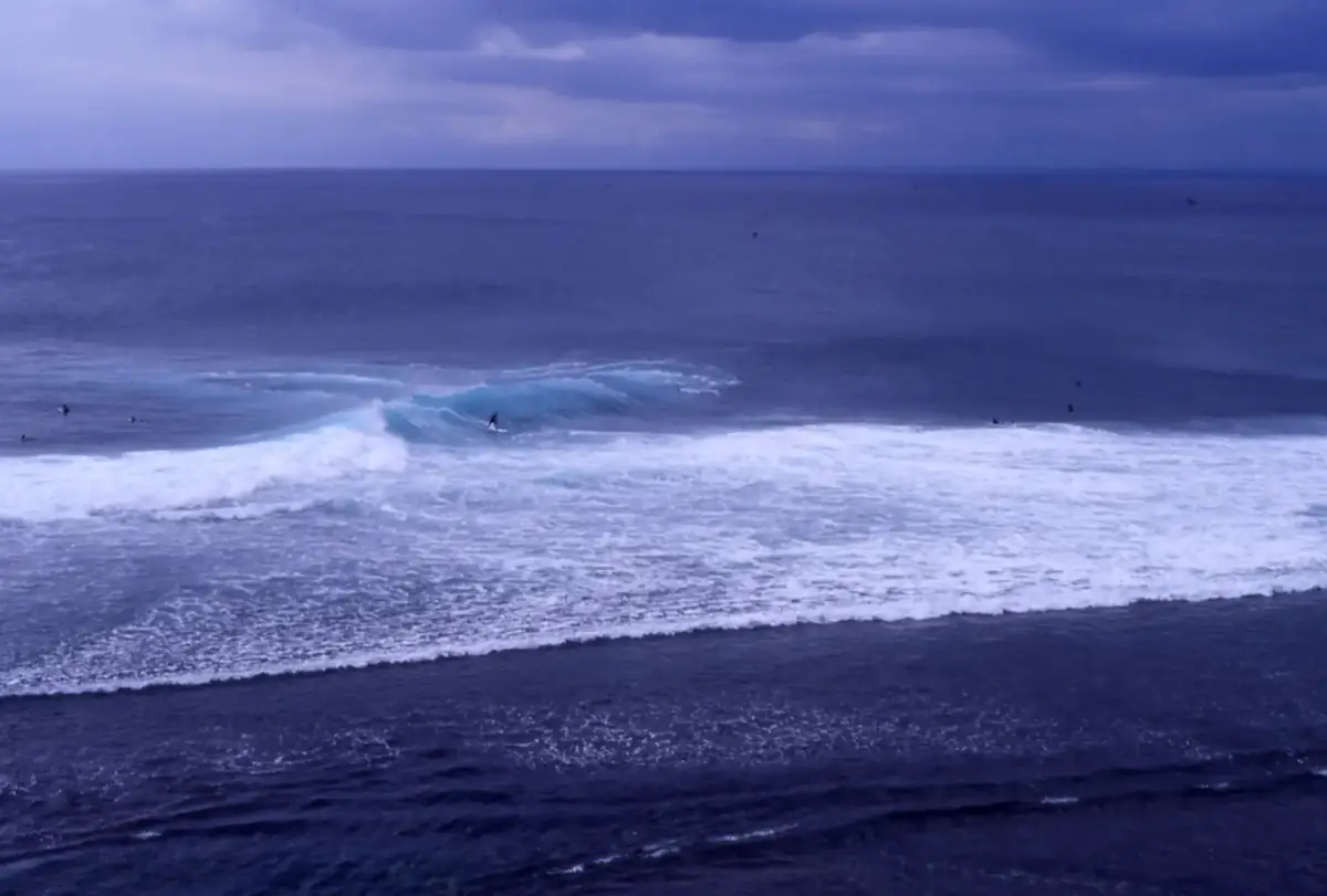 The Uluwatu cliffs. Villa economics on the Bukit's dramatic southern coast